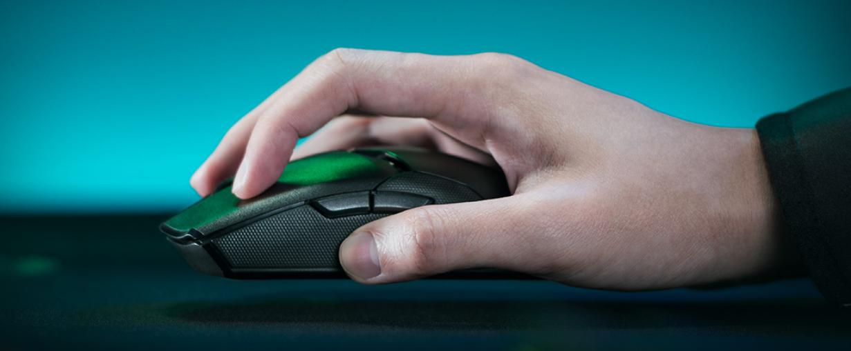 Chuột Razer Viper Ultimate Wireless Gaming Mouse (RZ01-03050100-R3A1) có trọng lượng siêu nhẹ